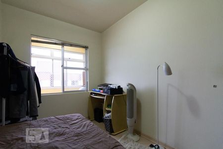 Quarto 1 de apartamento para alugar com 3 quartos, 83m² em Vila Izabel, Curitiba