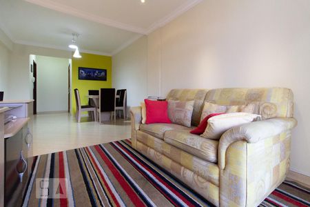 Sala de apartamento para alugar com 3 quartos, 83m² em Vila Izabel, Curitiba