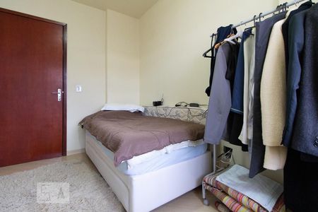 Quarto 1 de apartamento para alugar com 3 quartos, 83m² em Vila Izabel, Curitiba