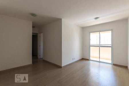 Sala de apartamento para alugar com 3 quartos, 70m² em Mansões Santo Antônio, Campinas