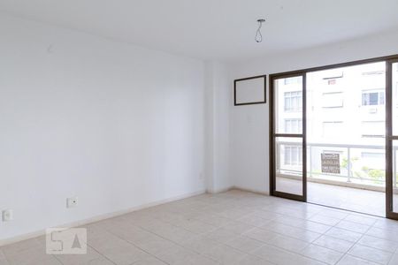 Sala de apartamento para alugar com 2 quartos, 75m² em Laranjeiras, Rio de Janeiro