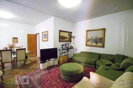 Sala de casa para alugar com 4 quartos, 269m² em Santo Antonio, Belo Horizonte