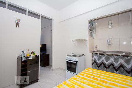 Cozinha de kitnet/studio à venda com 1 quarto, 24m² em Botafogo, Rio de Janeiro