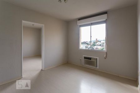 Sala de apartamento para alugar com 1 quarto, 48m² em Azenha, Porto Alegre