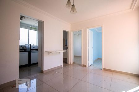 Sala de apartamento para alugar com 2 quartos, 55m² em Heliópolis, Belo Horizonte