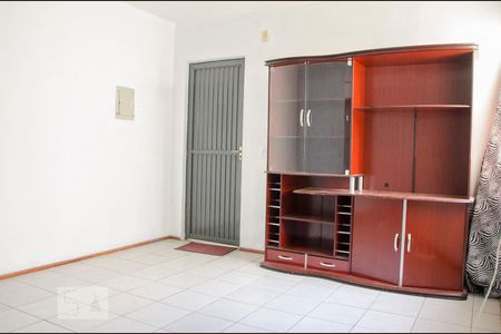 Sala de apartamento à venda com 2 quartos, 48m² em Igara, Canoas