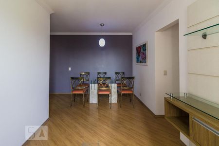 Sala de apartamento para alugar com 3 quartos, 65m² em Vila America, Santo André