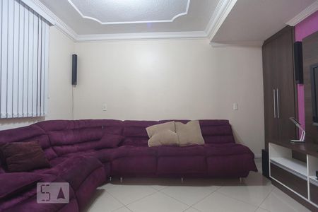 Sala de TV de casa de condomínio à venda com 5 quartos, 215m² em Vila Maria Eugênia, Campinas