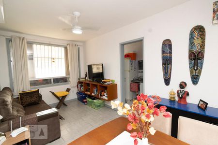 Sala de apartamento para alugar com 2 quartos, 60m² em São Lourenço, Niterói