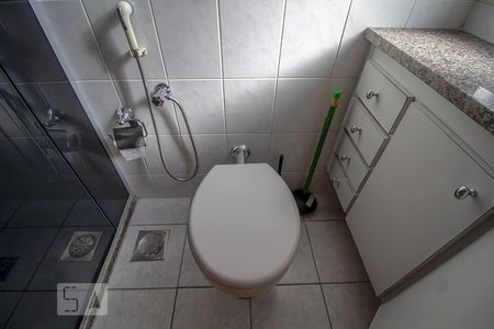 Banheiro de apartamento à venda com 3 quartos, 75m² em Prado, Belo Horizonte