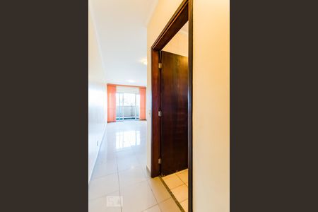 Entrada de apartamento à venda com 1 quarto, 70m² em Bosque, Campinas