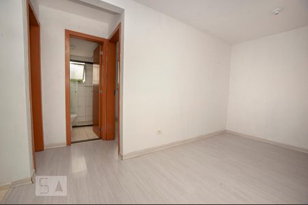 Sala de apartamento para alugar com 2 quartos, 48m² em Fanny, Curitiba