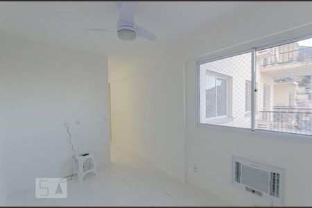 Suíte de apartamento para alugar com 3 quartos, 75m² em Tijuca, Rio de Janeiro