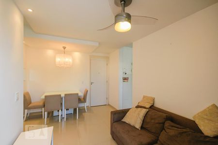 Sala de apartamento para alugar com 2 quartos, 51m² em Jacarepaguá, Rio de Janeiro