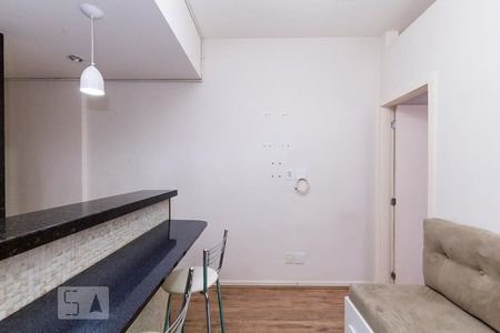 Sala de apartamento para alugar com 1 quarto, 30m² em Catete, Rio de Janeiro