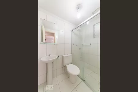 Banheiro de apartamento à venda com 2 quartos, 51m² em Jardim Nova Europa, Campinas