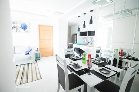 Sala de apartamento para alugar com 2 quartos, 77m² em Vila Gilda, Santo André