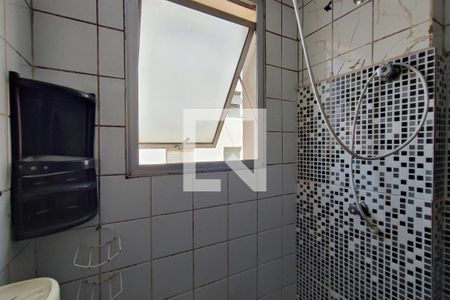 Banheiro  de apartamento para alugar com 2 quartos, 50m² em São Bernardo, Campinas