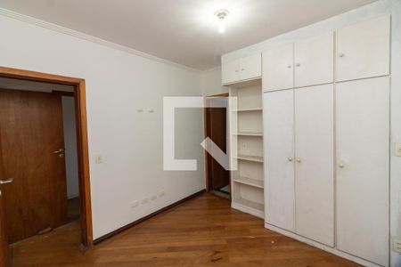 Quarto 1 de casa para alugar com 3 quartos, 240m² em Fazenda Morumbi, São Paulo