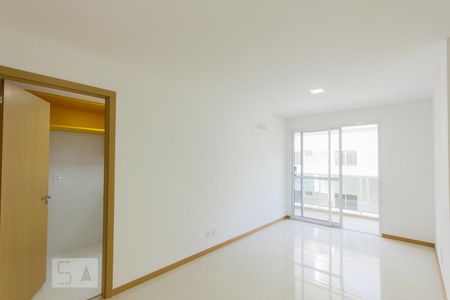 Sala de apartamento para alugar com 2 quartos, 71m² em Freguesia (jacarepaguá), Rio de Janeiro