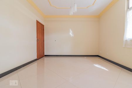 Sala de apartamento para alugar com 3 quartos, 123m² em Prado, Belo Horizonte