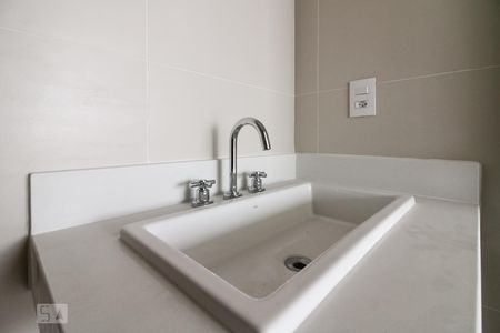 Banheiro de kitnet/studio à venda com 1 quarto, 32m² em Centro, Osasco