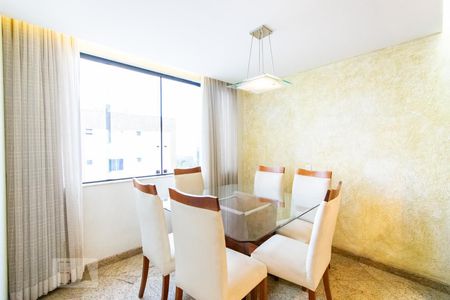 Apartamento para alugar com 2 quartos, 136m² em Ouro Preto, Belo Horizonte