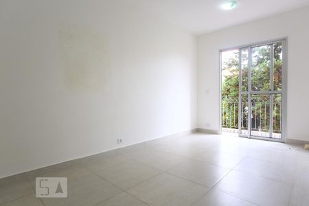 Sala de apartamento para alugar com 3 quartos, 63m² em Cidade São Francisco, São Paulo