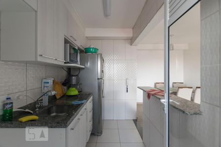 Cozinha de apartamento para alugar com 2 quartos, 46m² em Liberdade, São Paulo