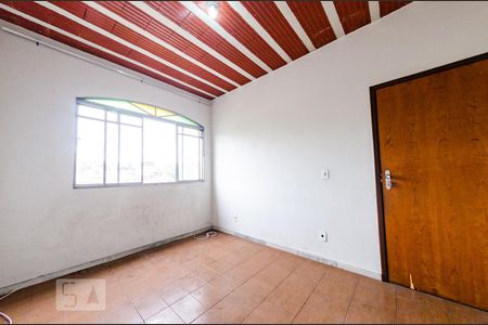 Sala de apartamento para alugar com 3 quartos, 80m² em Prado, Belo Horizonte