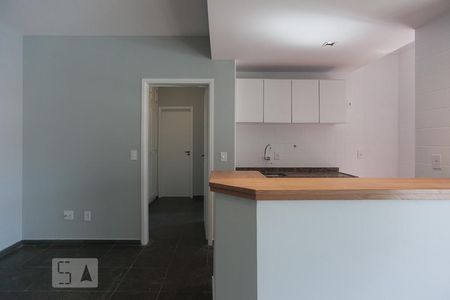 Sala de apartamento à venda com 1 quarto, 65m² em Nova Campinas, Campinas