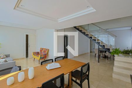 Sala  de apartamento para alugar com 4 quartos, 240m² em Sion, Belo Horizonte