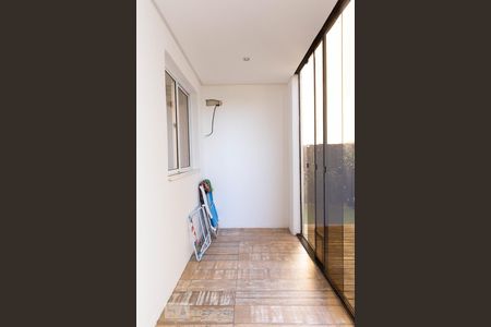 Varanda de apartamento para alugar com 2 quartos, 71m² em Humaitá, Porto Alegre