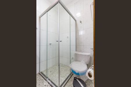 Banheiro do quarto 1 de apartamento para alugar com 2 quartos, 70m² em Setor Leste Universitário, Goiânia