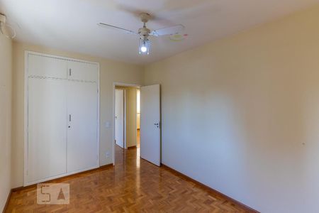 Quarto 2 de apartamento para alugar com 2 quartos, 70m² em Cambuí, Campinas