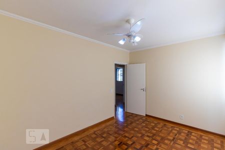 Sala de apartamento para alugar com 2 quartos, 70m² em Cambuí, Campinas