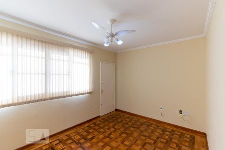 Sala de apartamento para alugar com 2 quartos, 70m² em Cambuí, Campinas