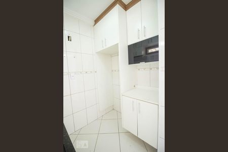 Cozinha de casa de condomínio à venda com 2 quartos, 63m² em Vila Homero Thon, Santo André