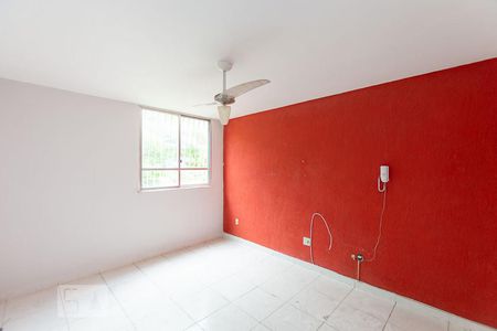 Sala de apartamento para alugar com 2 quartos, 80m² em Santa Rosa, Niterói