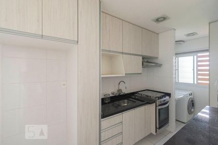 Cozinha de apartamento para alugar com 2 quartos, 54m² em Quitaúna, Osasco