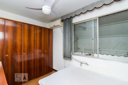 Quarto 1 de apartamento para alugar com 2 quartos, 48m² em Penha, Rio de Janeiro