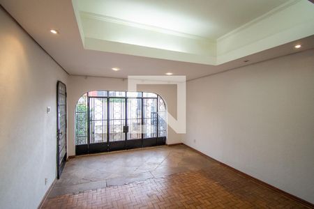 Sala de casa para alugar com 3 quartos, 233m² em Bosque, Campinas