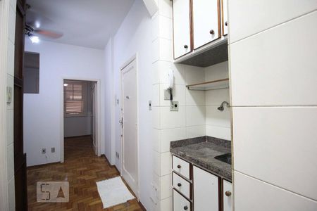 Cozinha de apartamento à venda com 1 quarto, 47m² em Lourdes, Belo Horizonte