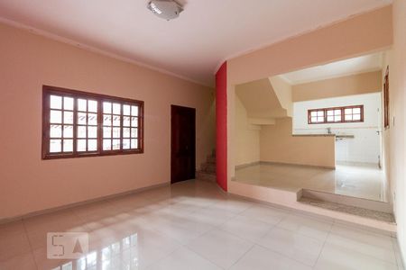 Sala de estar de casa à venda com 4 quartos, 166m² em Picanço, Guarulhos