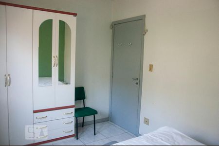 Quarto de apartamento para alugar com 1 quarto, 59m² em Menino Deus, Porto Alegre