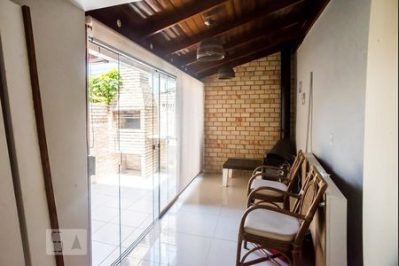 Casa de Condomínio à venda com 3 quartos, 90m² em Humaitá, Porto Alegre