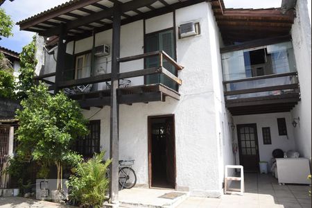 Casa à venda com 4 quartos, 230m² em Pechincha, Rio de Janeiro