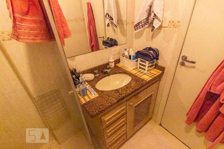 Quarto 1 Suite de apartamento para alugar com 3 quartos, 72m² em Vila Izabel, Curitiba