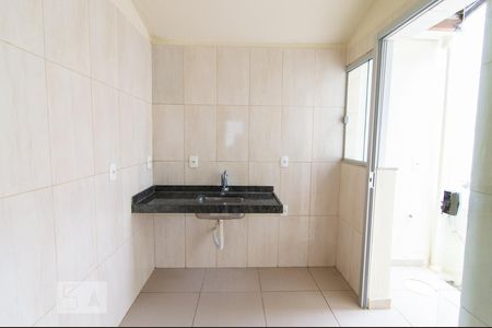 Cozinha de casa de condomínio à venda com 2 quartos, 40m² em São Francisco, Belo Horizonte