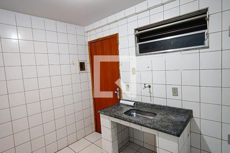 cozinha de apartamento para alugar com 1 quarto, 35m² em Curicica, Rio de Janeiro